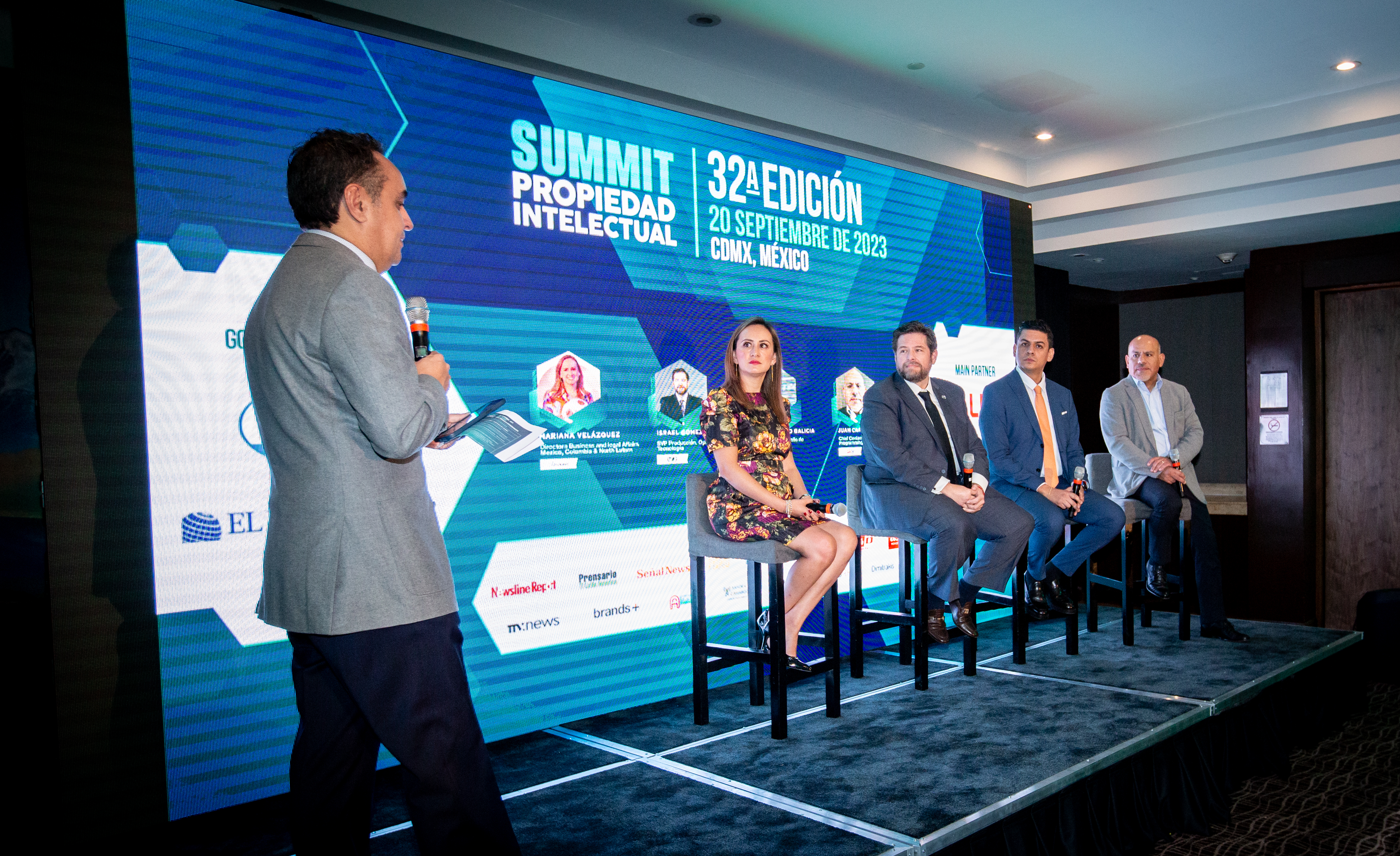 En el Panel Audiovisual dialogaron Mariana Velzquez (Paramount), Israel Gmez (FOX Sports), Juan Ricardo Galicia (Mediapro) y Juan Carlos Muoz (Sky).